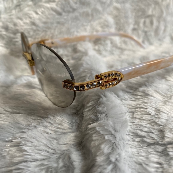 Trendy frames - Picture 2 of 8